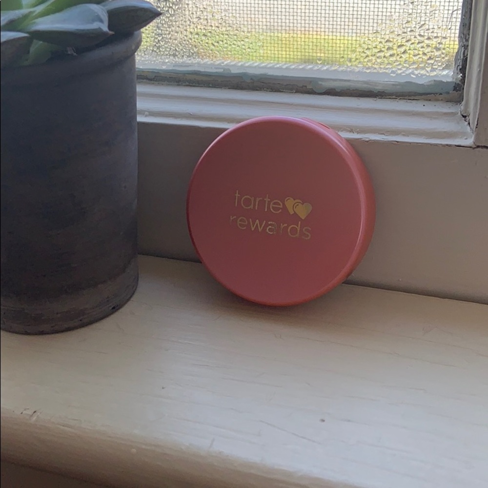 Tarte Amazonian clay blush.(mini)